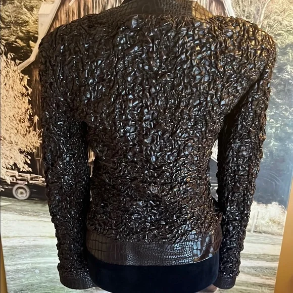Elegant Brown Textured Women's Jacket - Picture 4 of 5